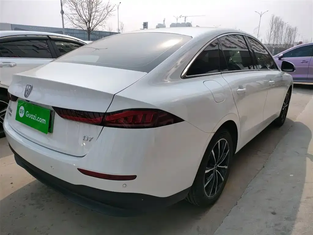Roewe D7 — фото 9