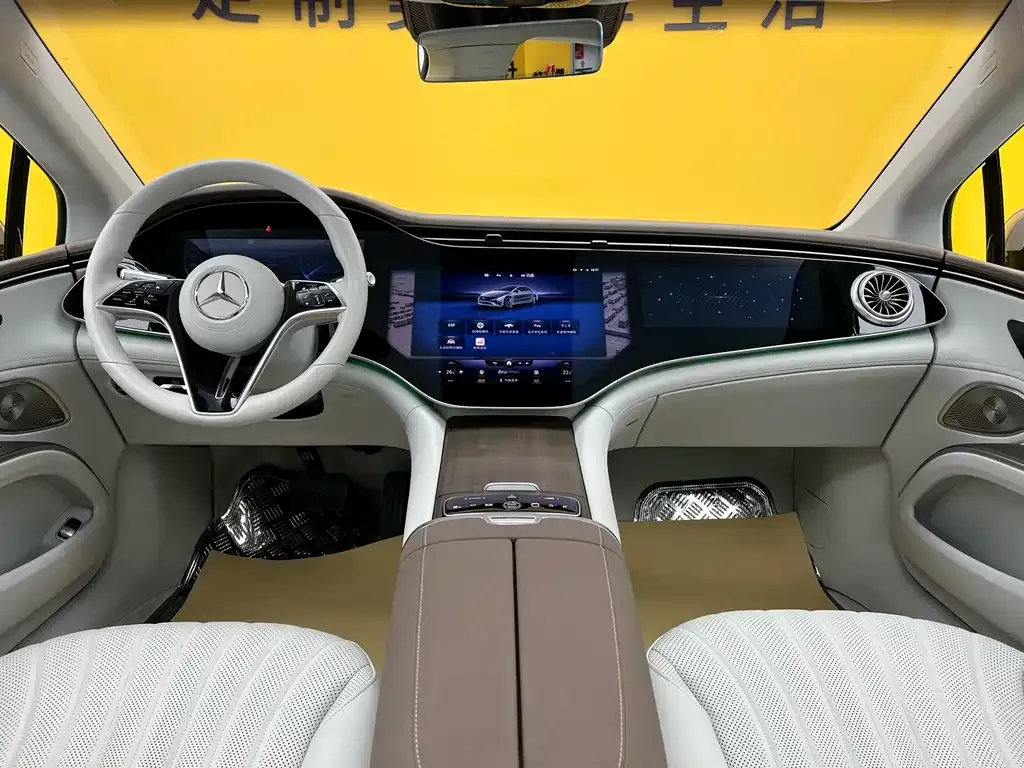 Mercedes-Benz EQS — фото 7