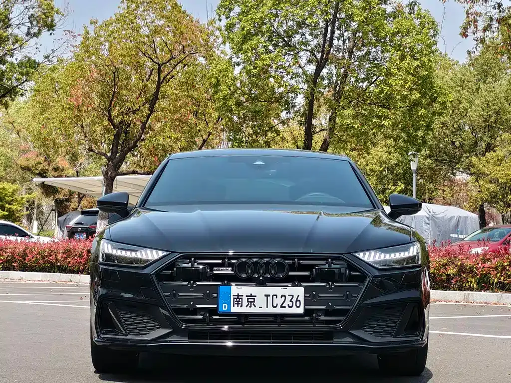 Audi A7L — фото 8