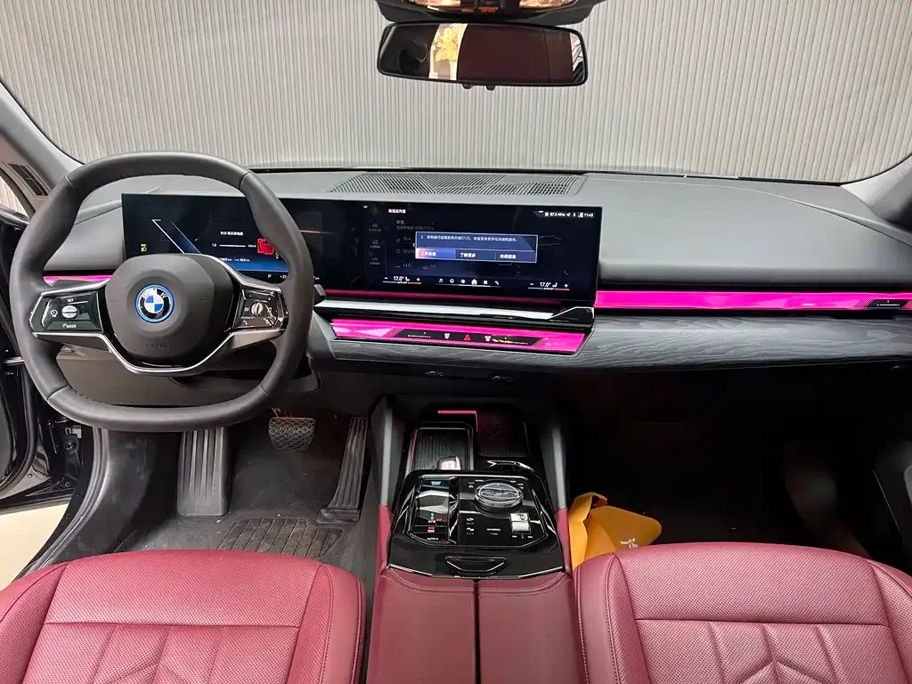 BMW i5 — фото 9