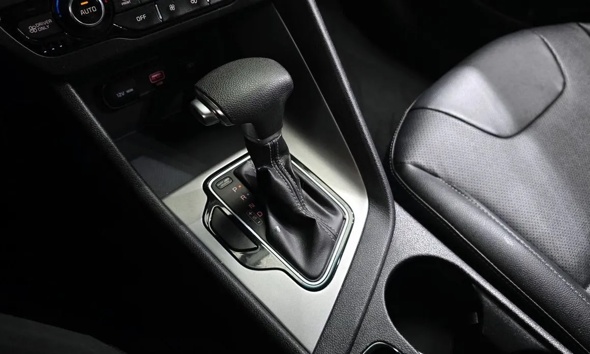 Kia Niro — фото 10