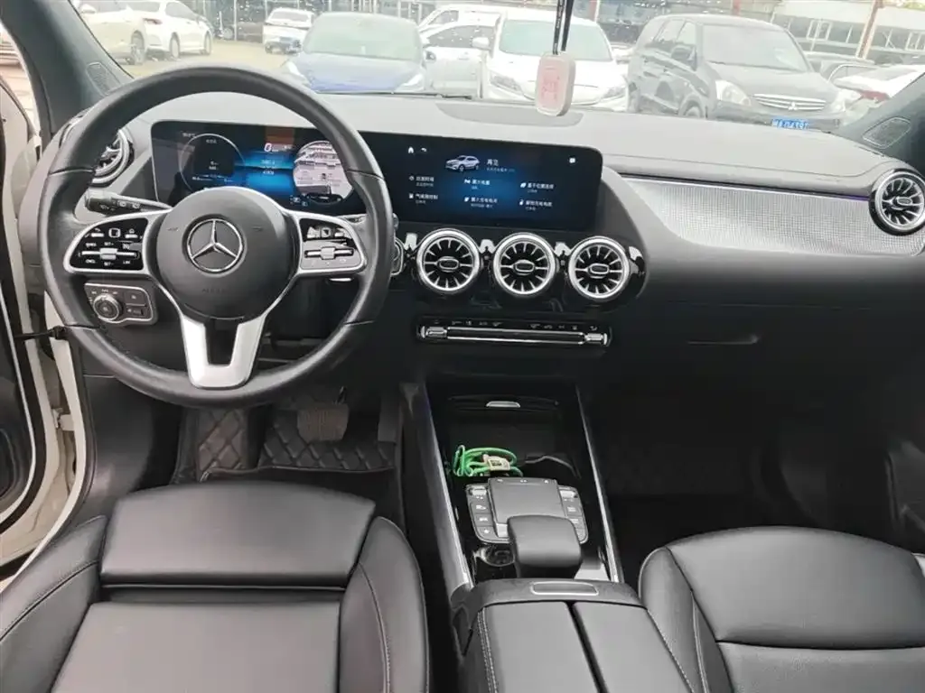 Mercedes-Benz EQA — фото 4