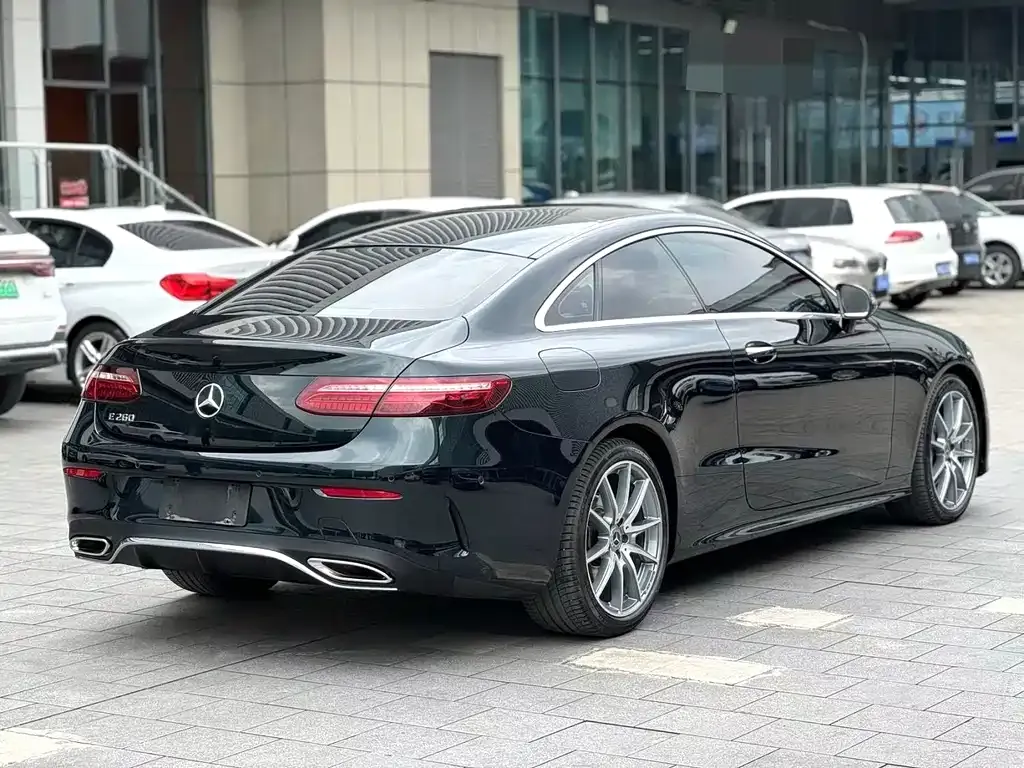 Mercedes-Benz E-Class (Import) — фото 4