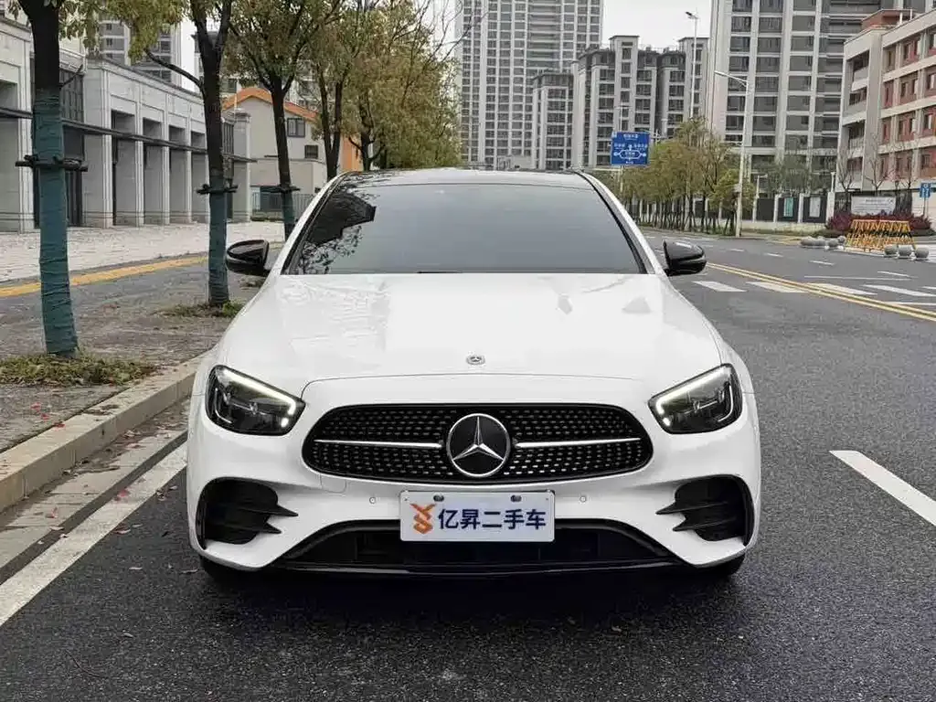 Mercedes-Benz E-Class (Import) — фото 7
