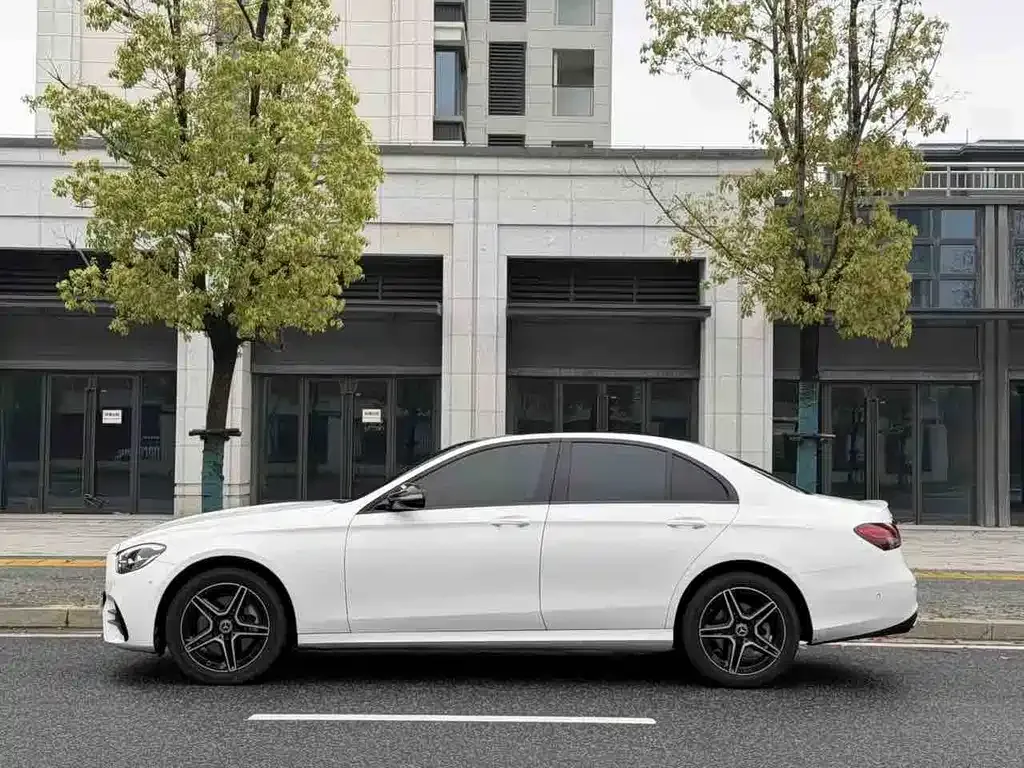 Mercedes-Benz E-Class (Import) — фото 8