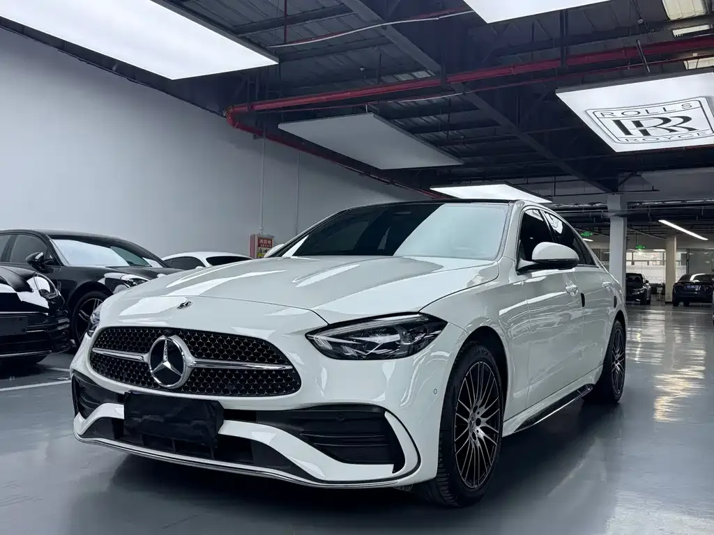 Mercedes-Benz C-Class — фото 1