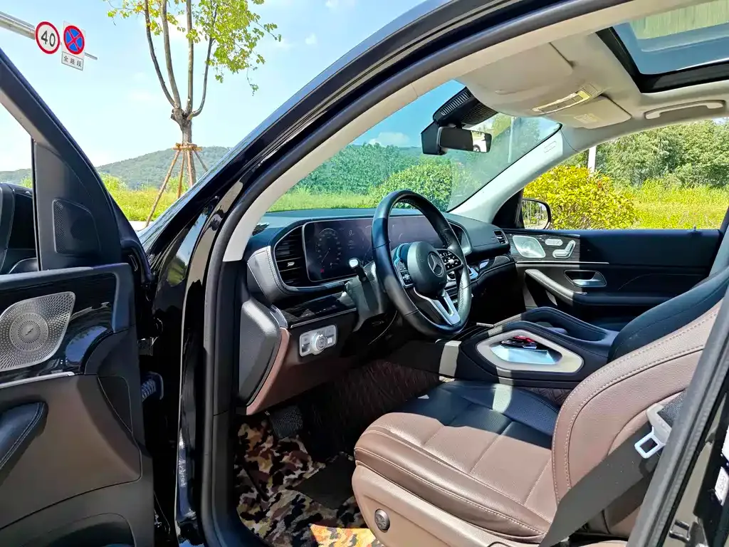 Mercedes-Benz GLE — фото 10