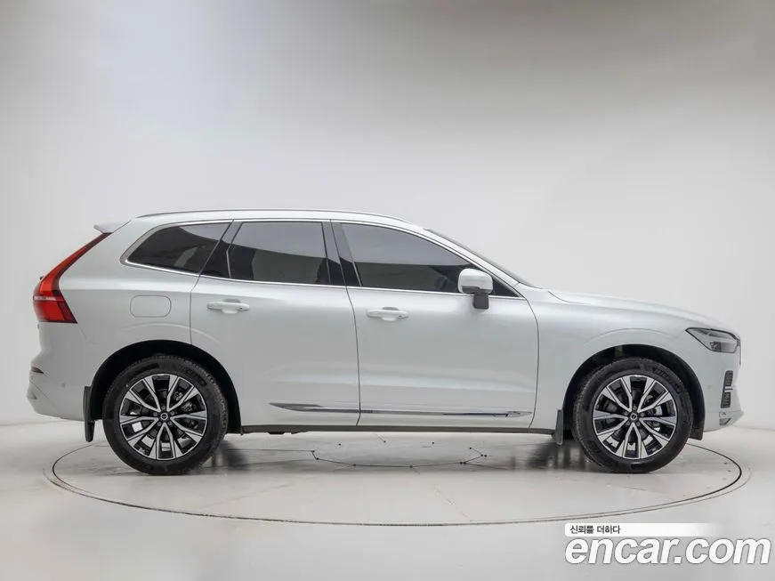 Volvo XC60 — фото 4