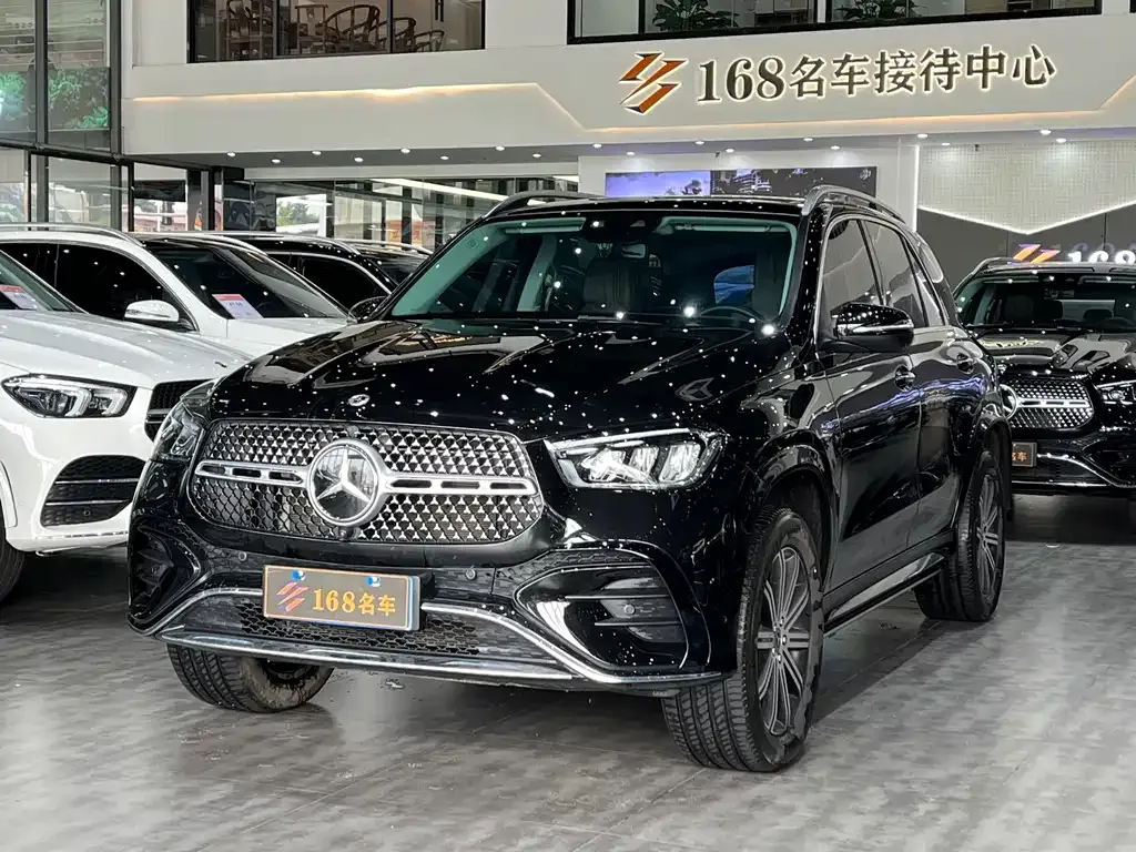 Mercedes-Benz GLE — фото 1