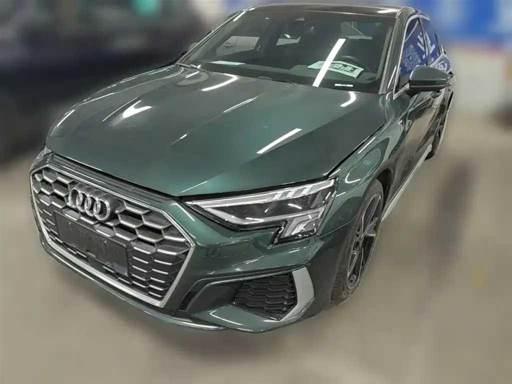 Audi A3 — фото 1