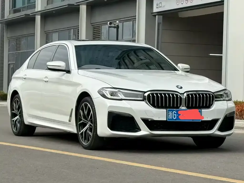 BMW 5 Series — фото 2
