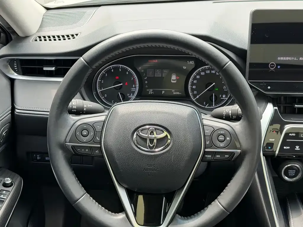 Toyota Harrier — фото 2