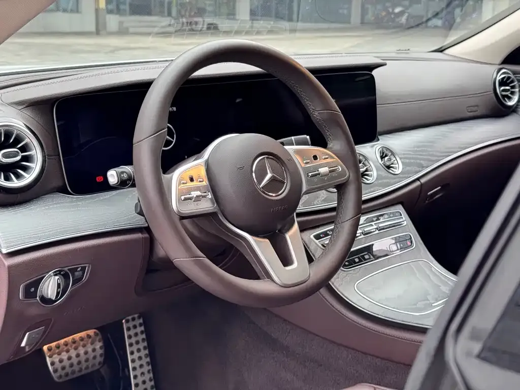 Mercedes-Benz CLS — фото 5