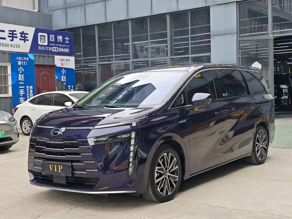 GAC Motor E8 Hybrid — фото 1
