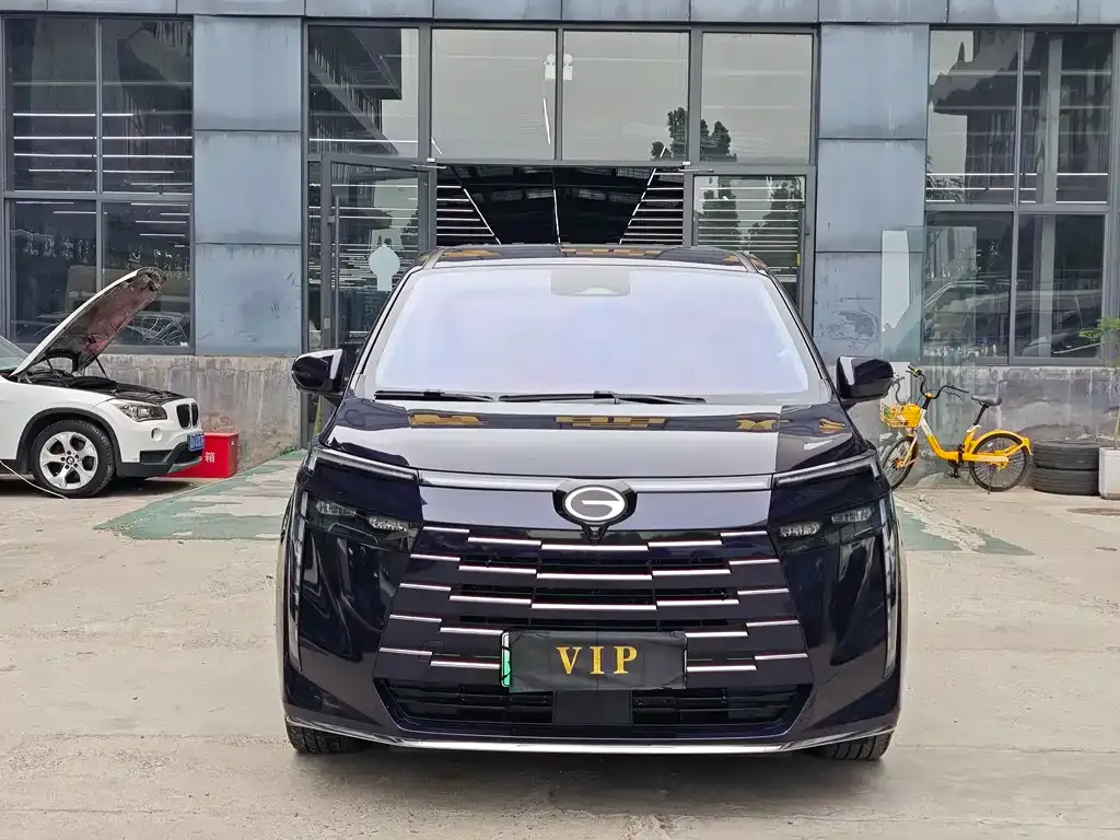 GAC Motor E8 Hybrid — фото 8