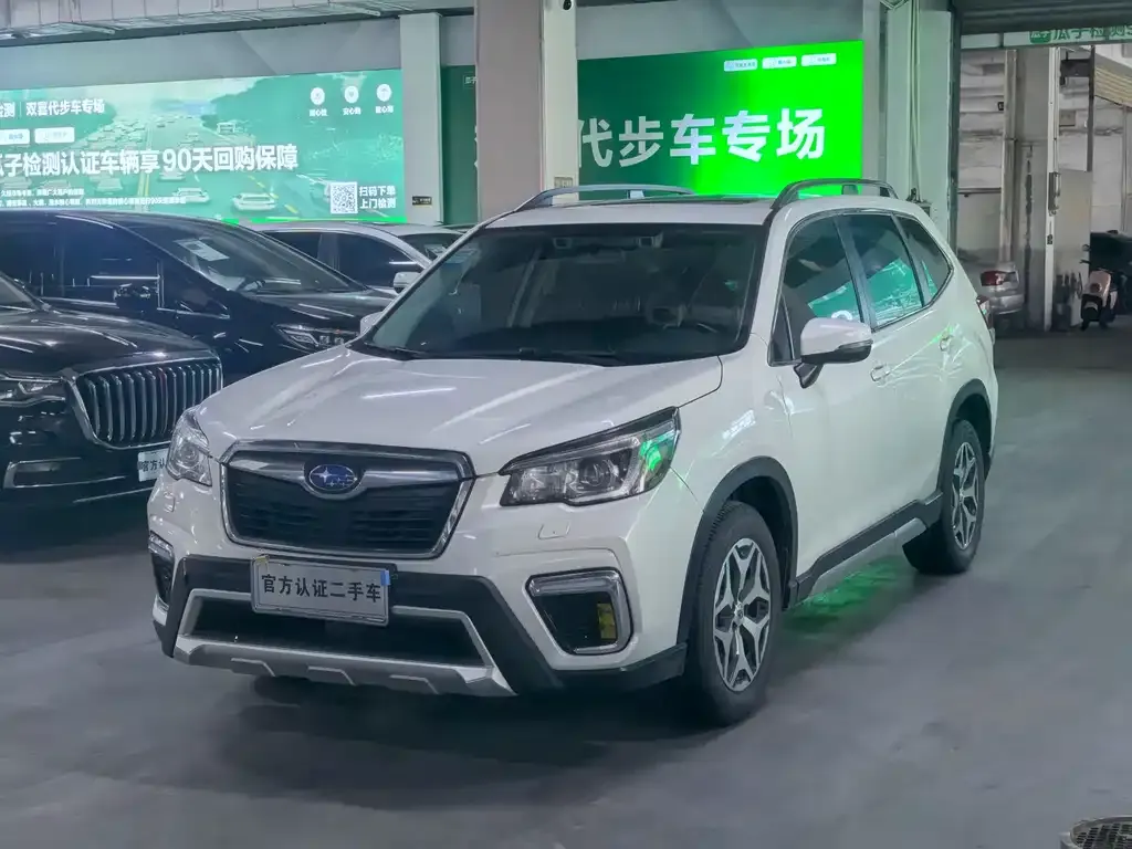 Subaru Forester — фото 1
