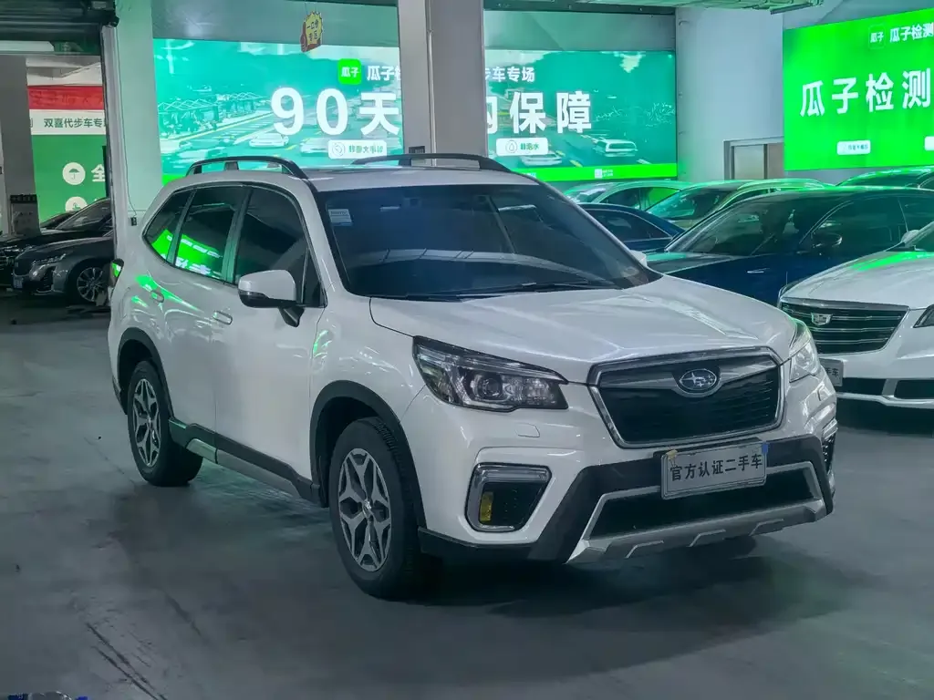 Subaru Forester — фото 4