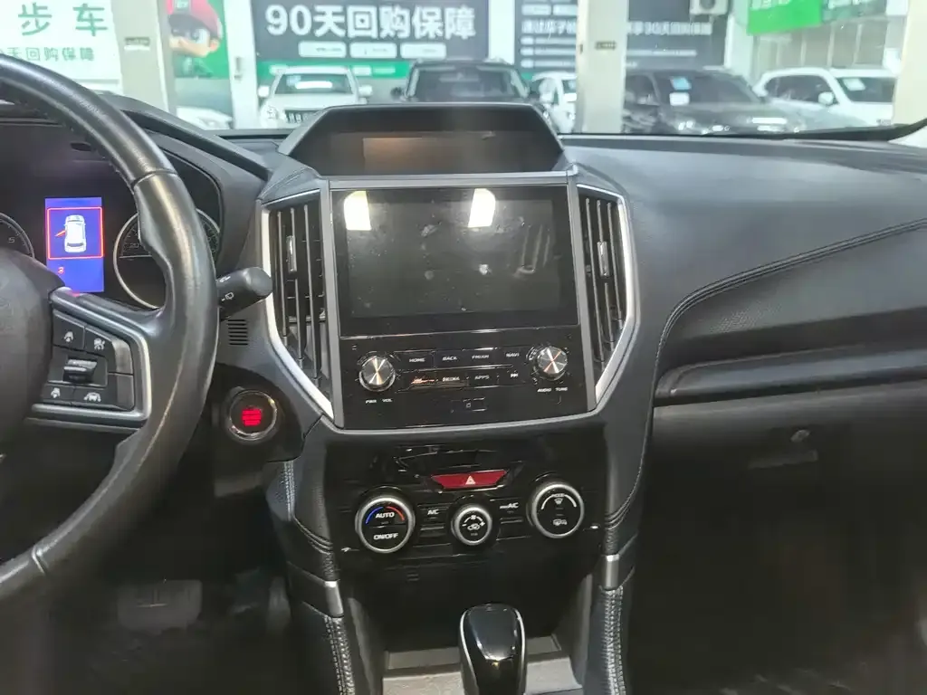 Subaru Forester — фото 2