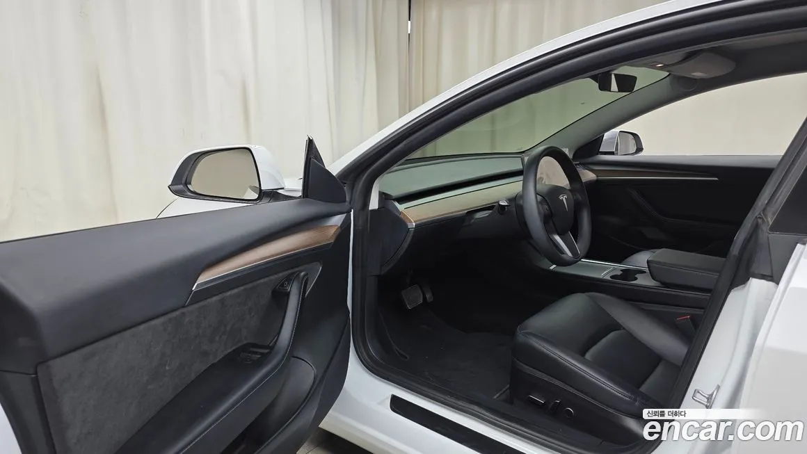 Tesla Model 3 — фото 6
