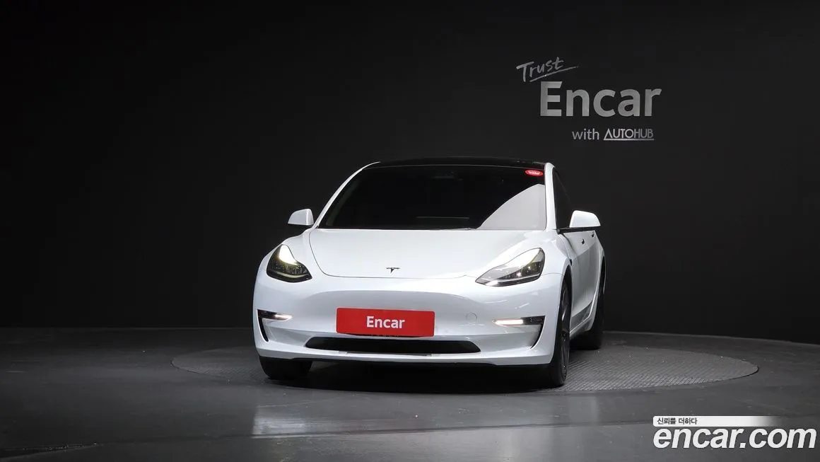 Tesla Model 3 — фото 2