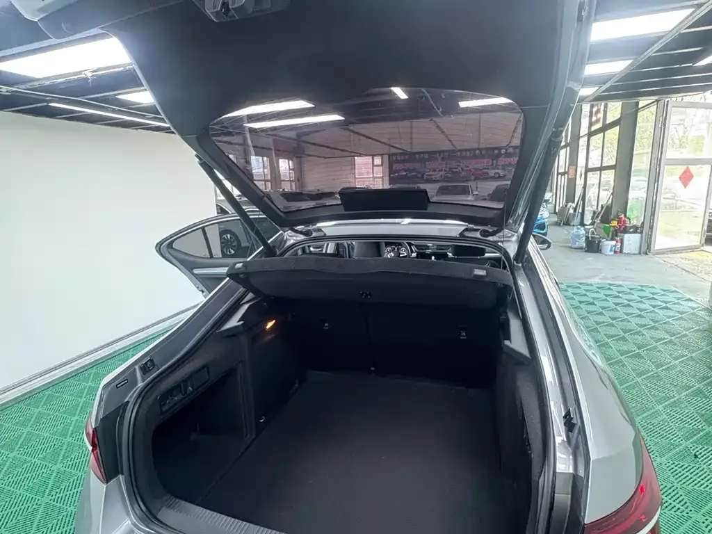 Skoda Superb — фото 3