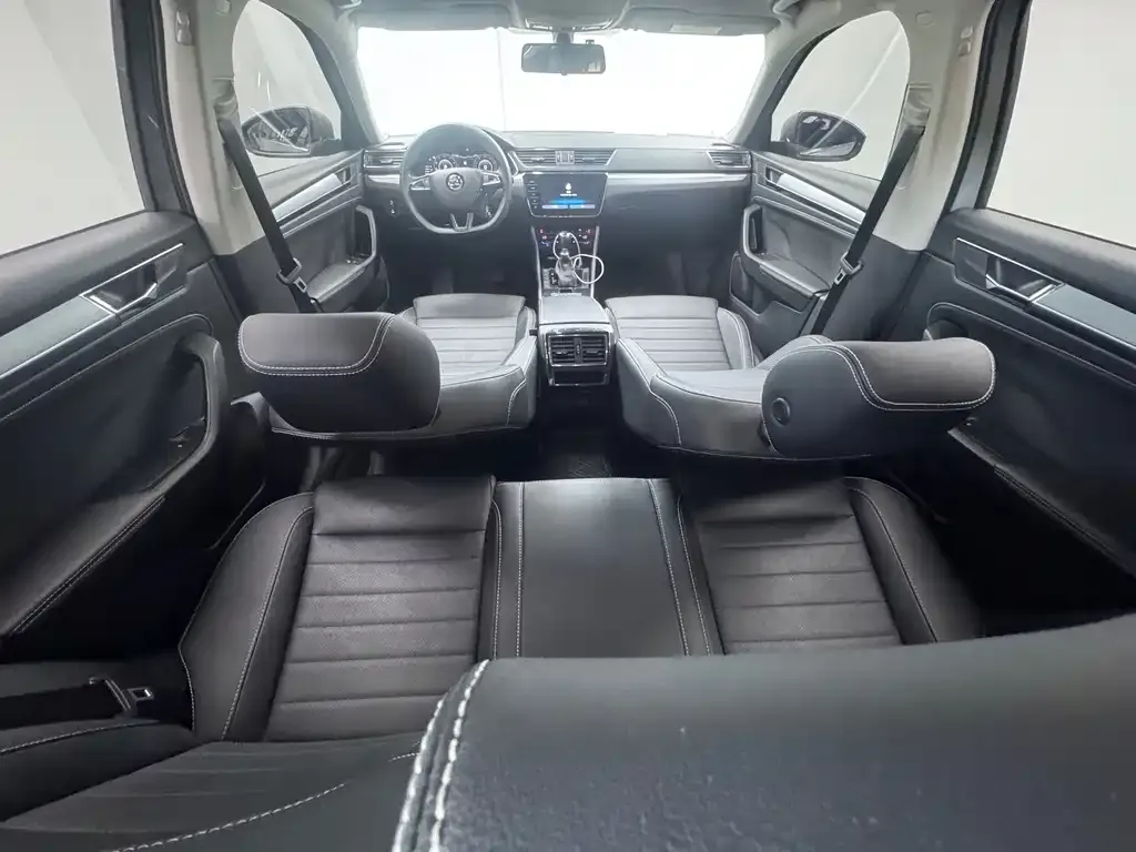Skoda Superb — фото 6