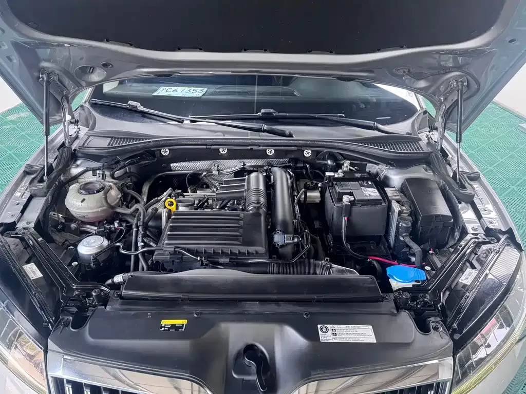 Skoda Superb — фото 5