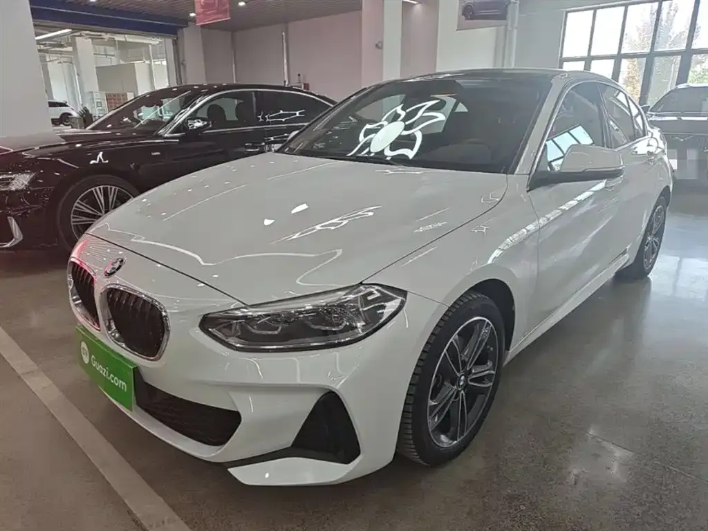 BMW 1 Series — фото 1