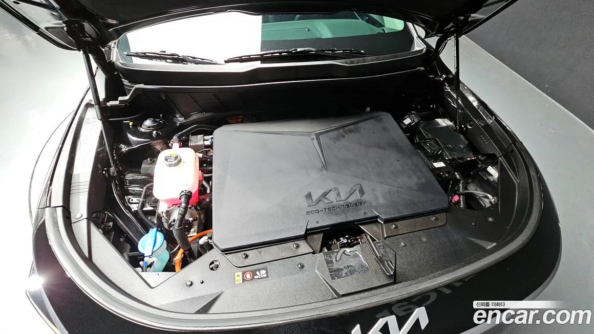 Kia Niro — фото 10