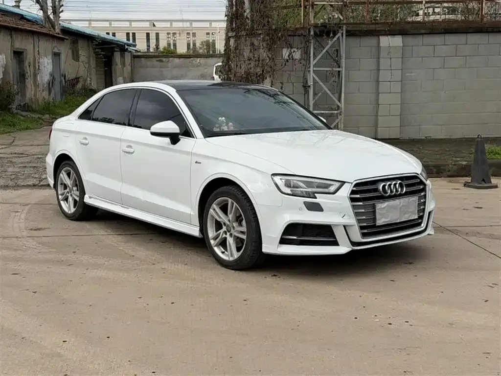 Audi A3 — фото 2