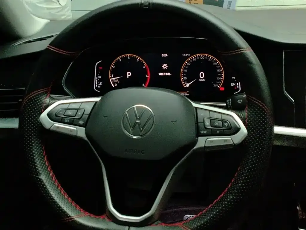 Volkswagen Passat — фото 8