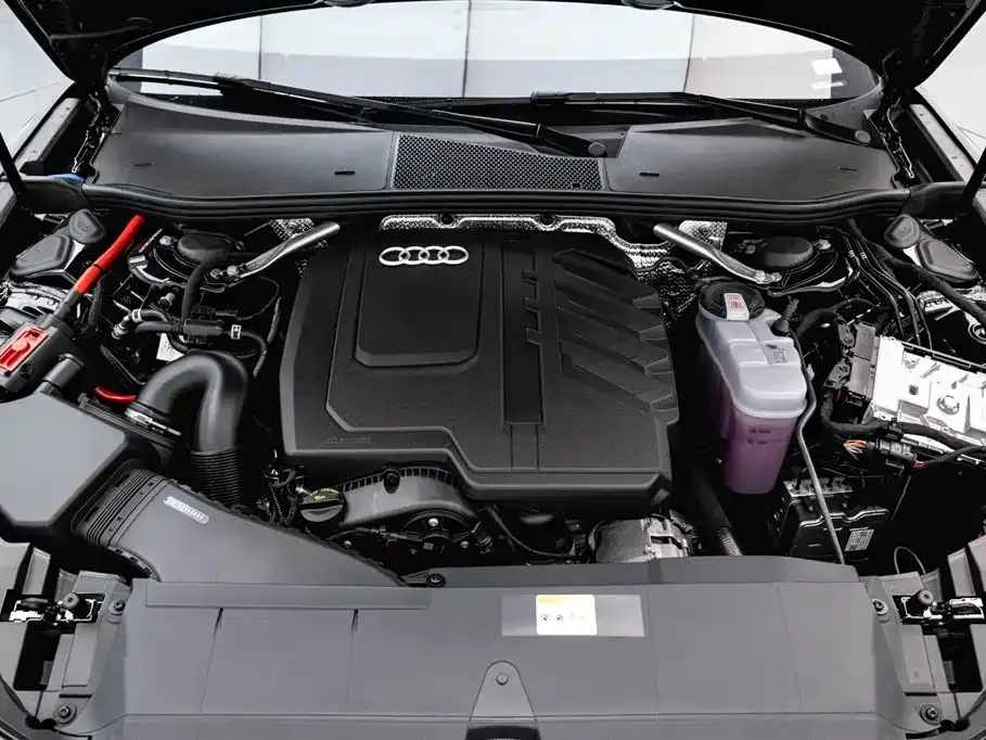 Audi A6L — фото 5
