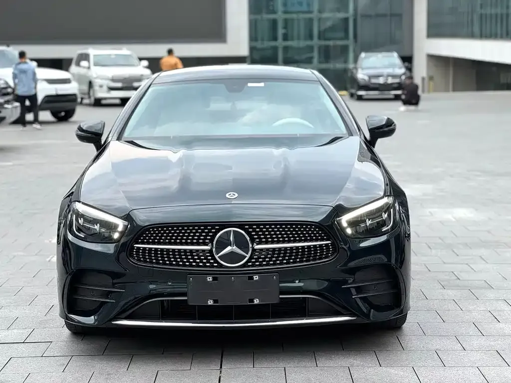 Mercedes-Benz E-Class (Import) — фото 4