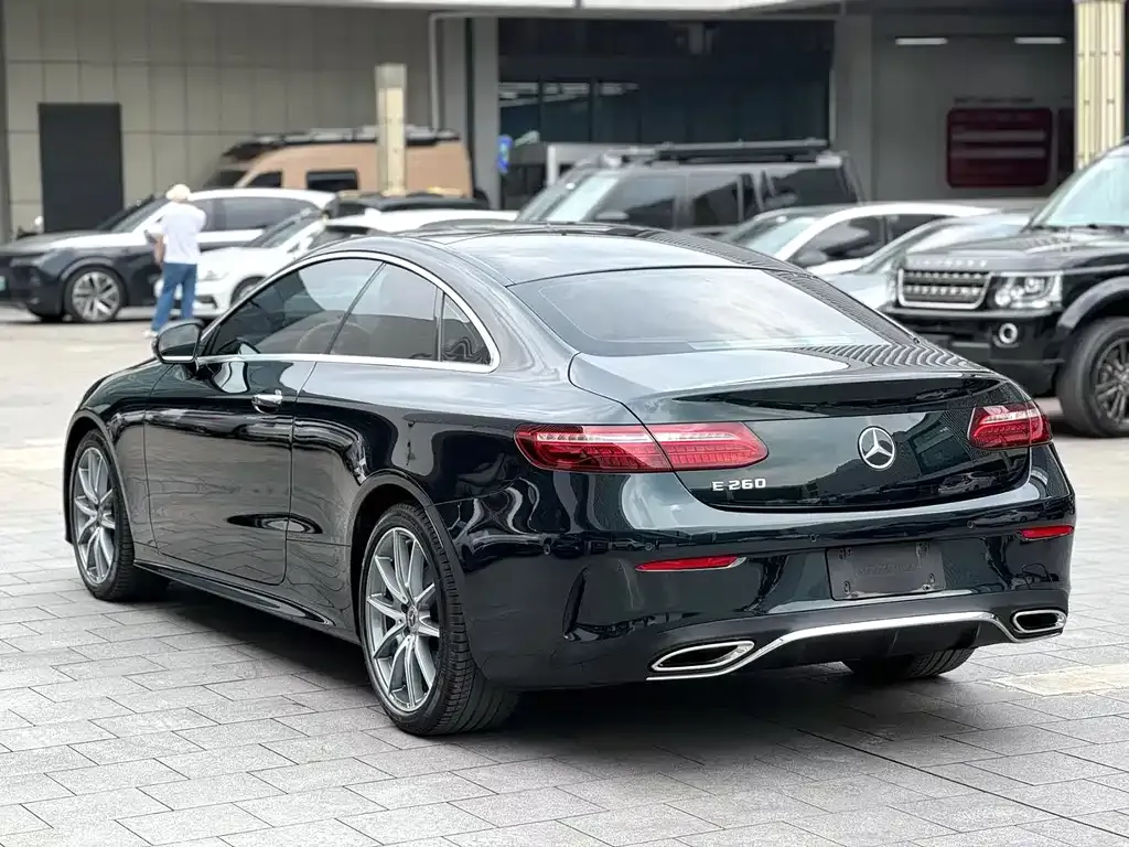 Mercedes-Benz E-Class (Import) — фото 3