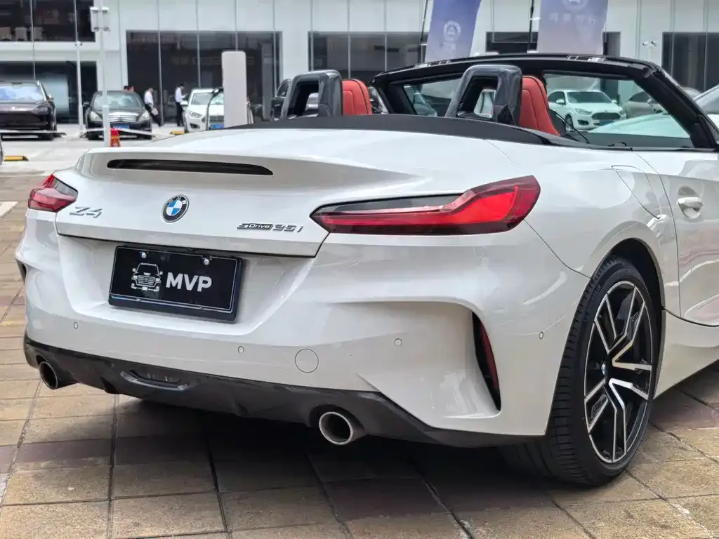 BMW Z4 — фото 5