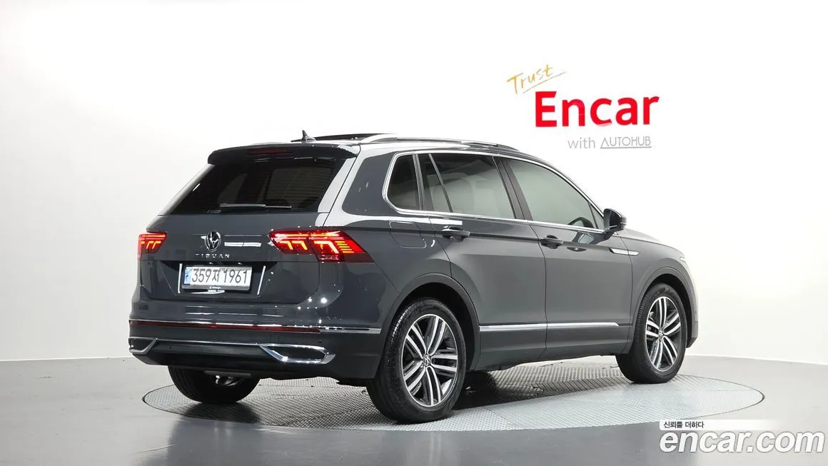 Volkswagen Tiguan — фото 5