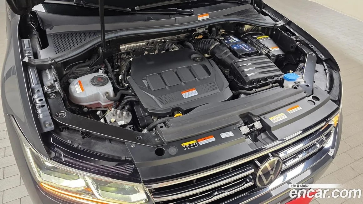 Volkswagen Tiguan — фото 9