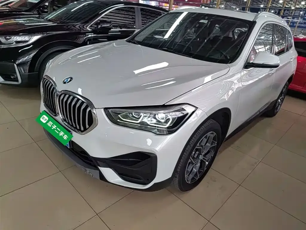 BMW X1 — фото 1