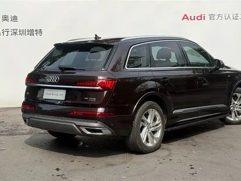 Audi Q7 — фото 5