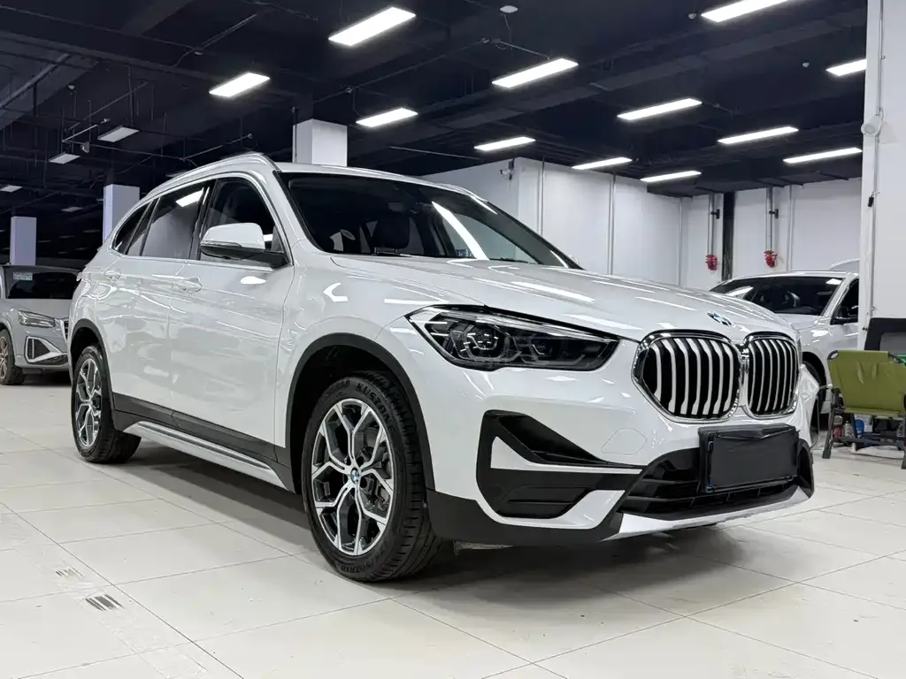 BMW X1 — фото 7