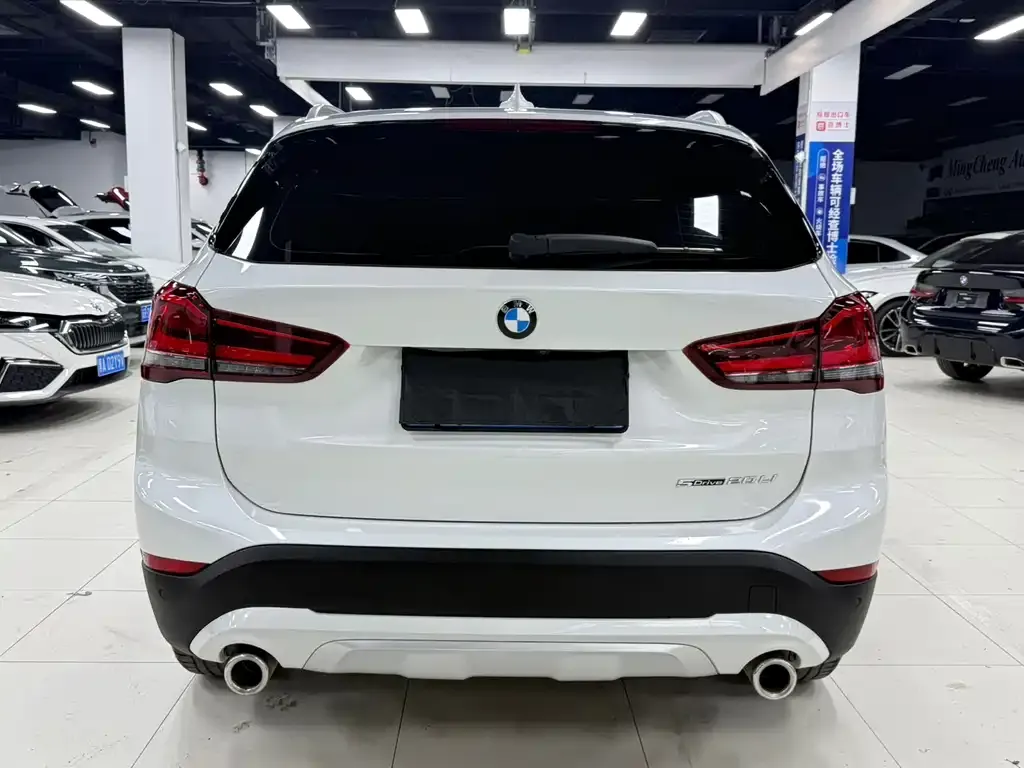 BMW X1 — фото 10