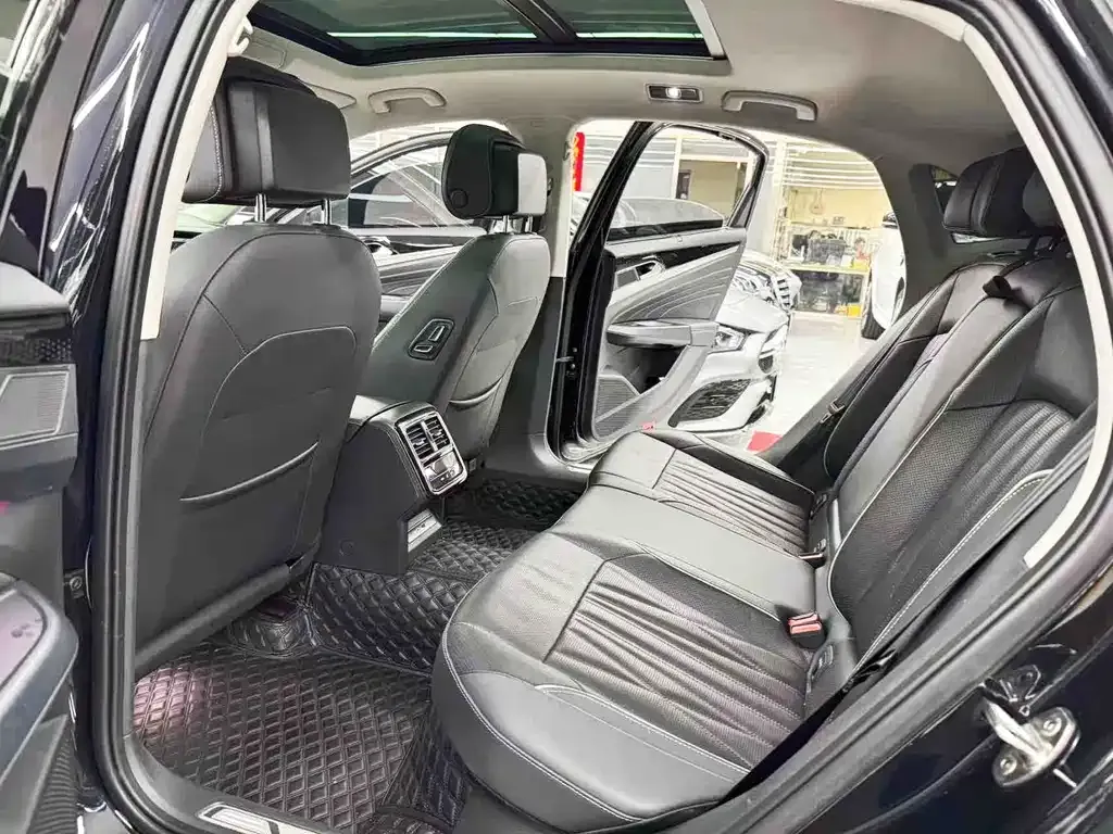 Volkswagen Passat — фото 10
