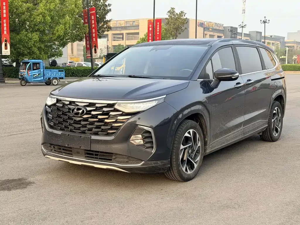 Hyundai Custo — фото 1