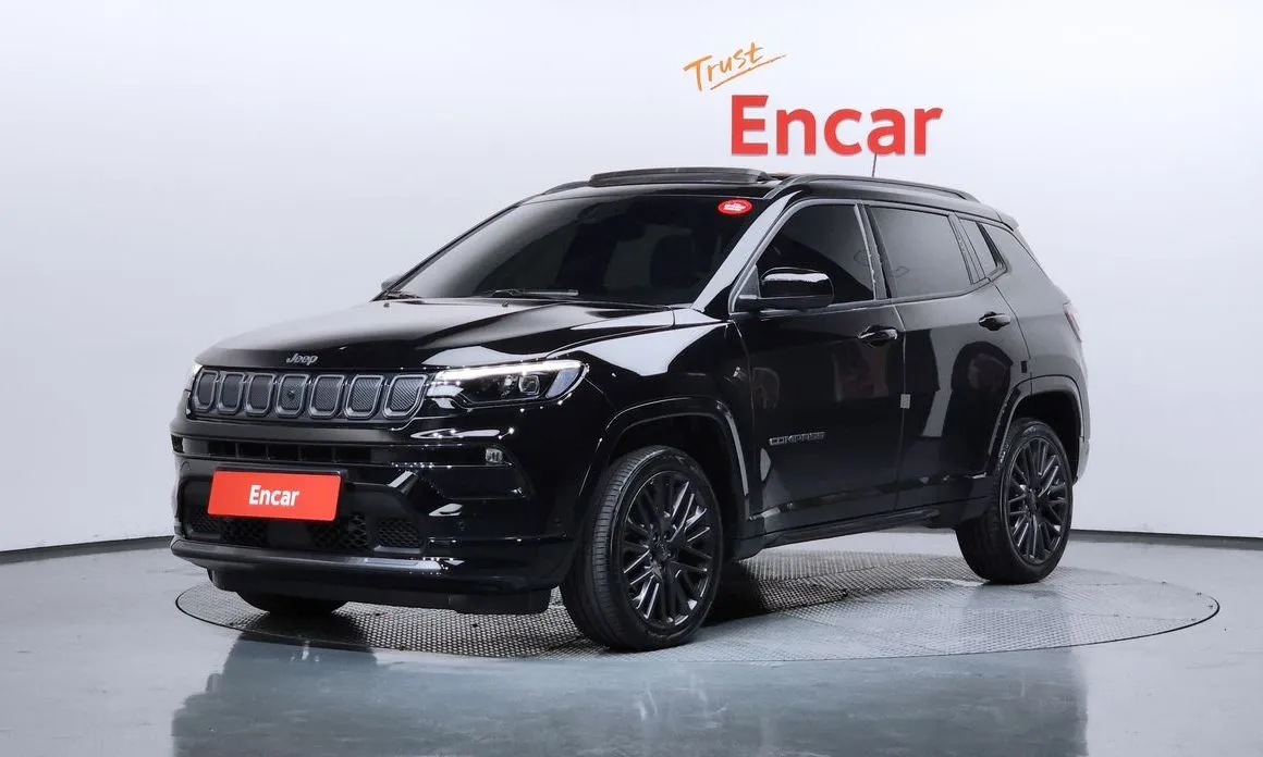 Jeep Compass — фото 1