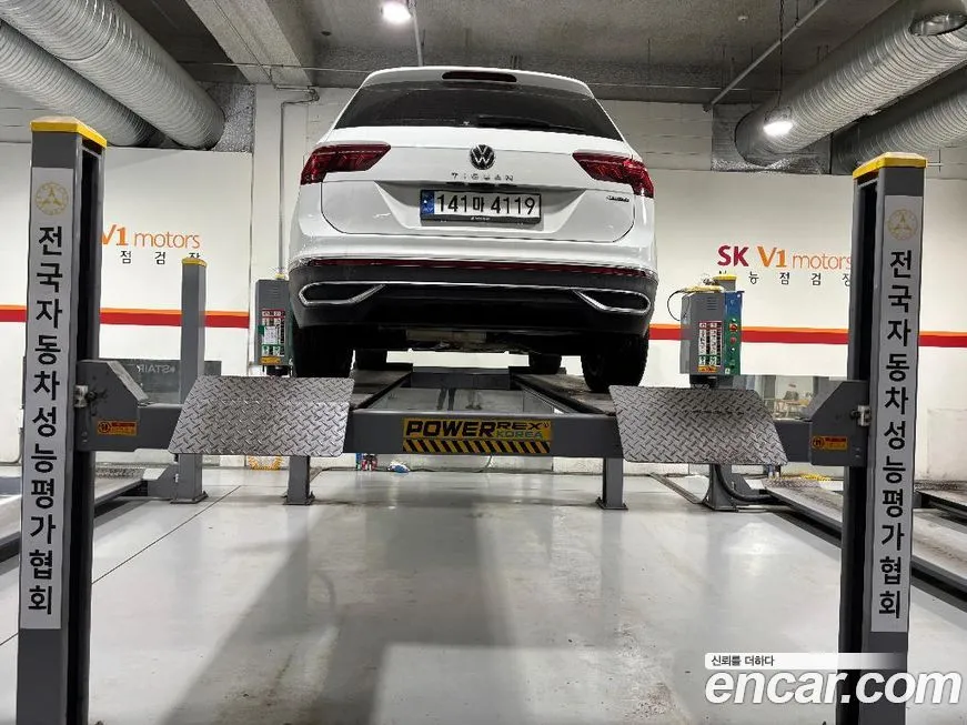 Volkswagen Tiguan — фото 2
