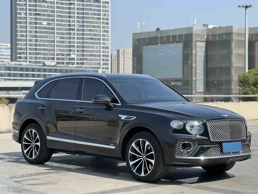 Bentley Bentayga — фото 2