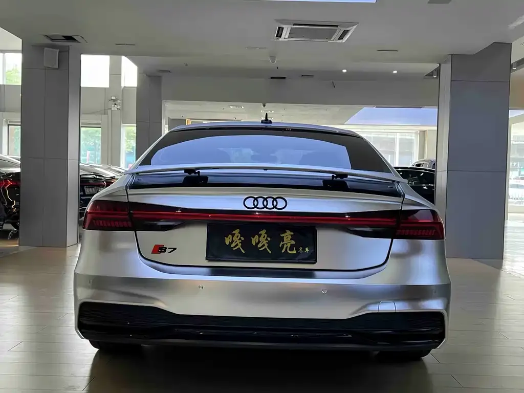 Audi A7 — фото 9