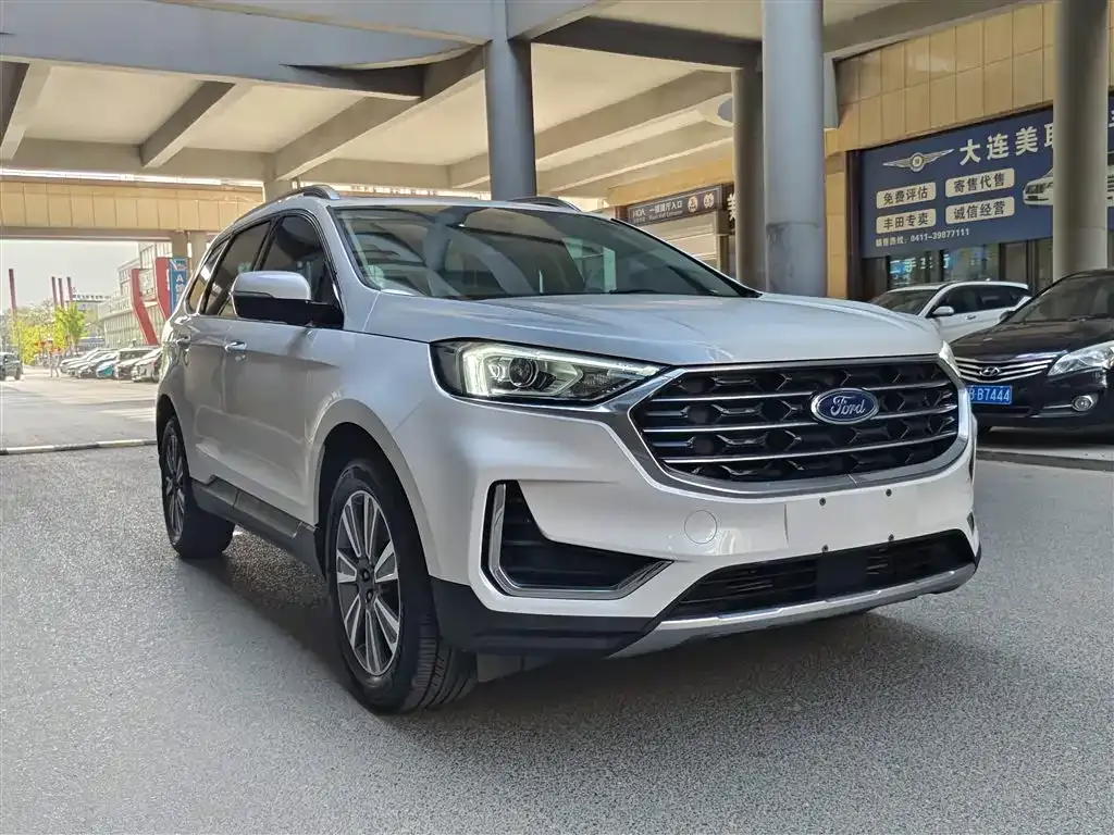 Ford Edge — фото 2