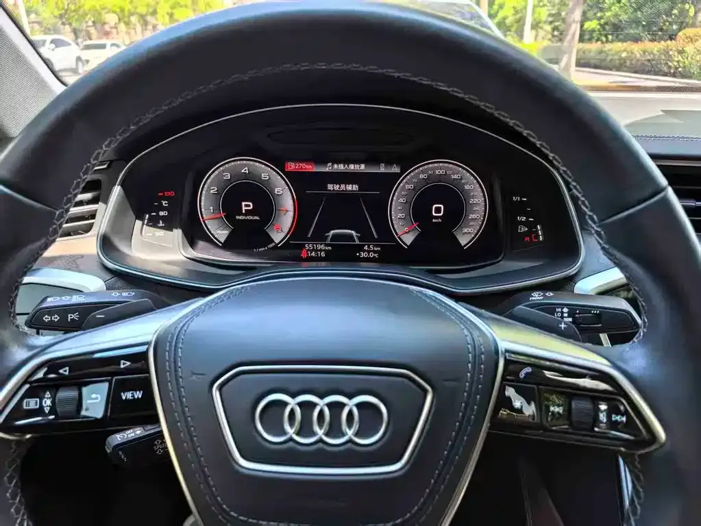 Audi A6L — фото 5