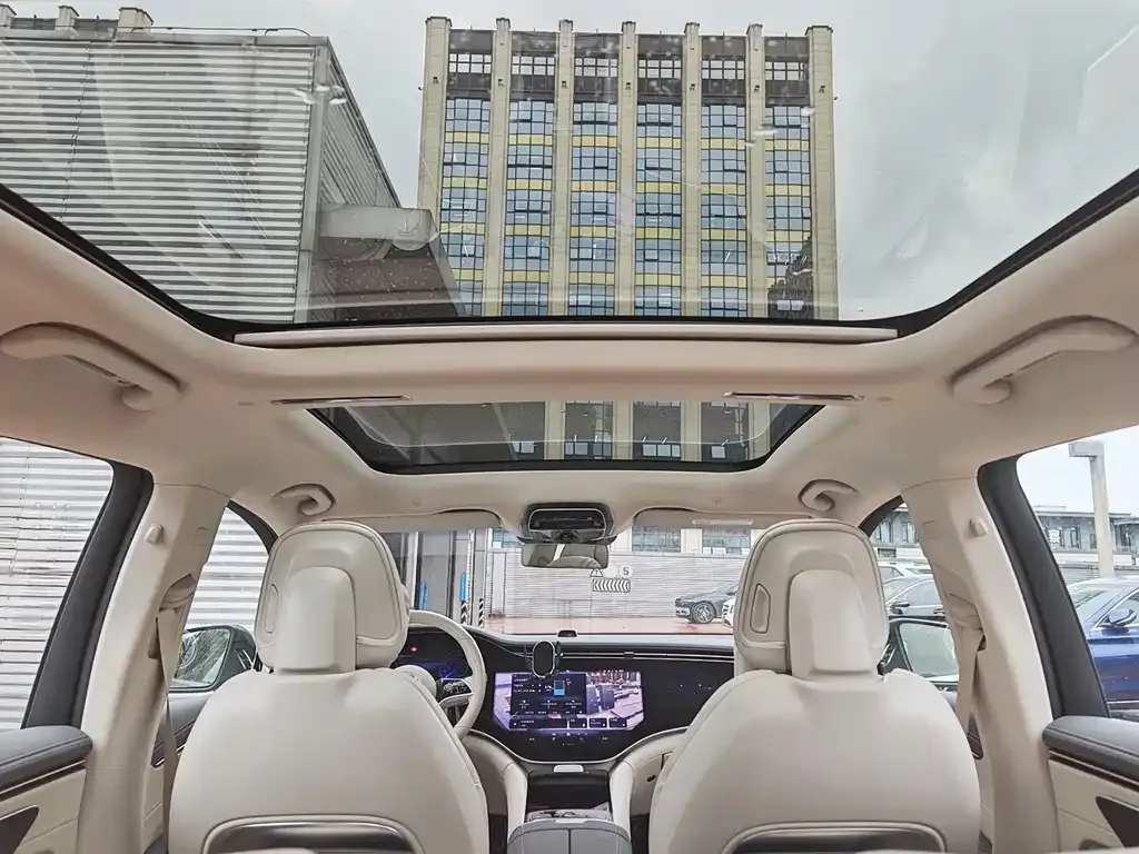 Mercedes-Benz EQS SUV — фото 8